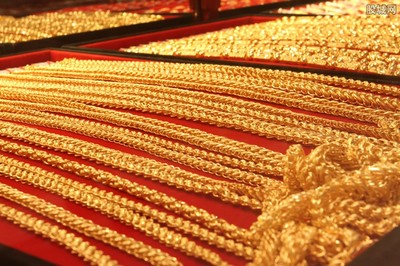 黄金标错价被拍下仅售七千多元，商家称不会发货 珠宝批发行业的一次警示